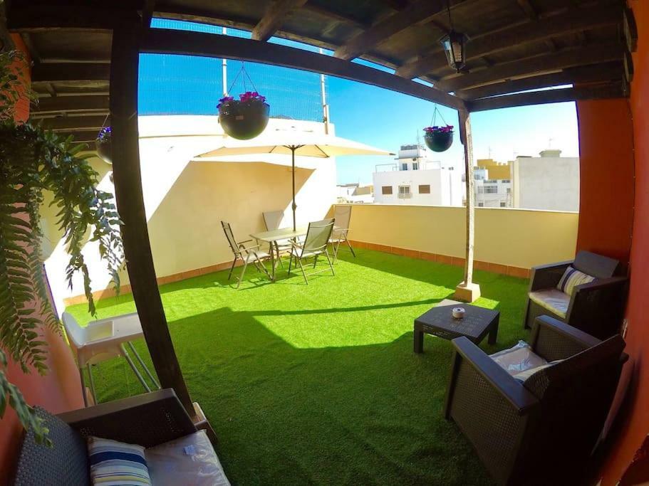 سان إيسيذرو Villa Blanca Tenerife - Complete House - Terrace And Bbq, 5 Minutes From The Beach And Airport المظهر الخارجي الصورة